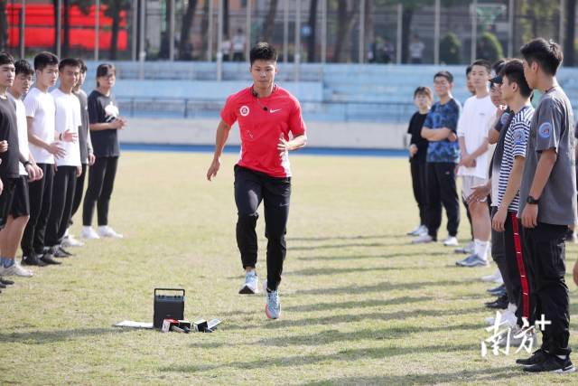苏教授→苏院长！苏炳添担任暨南大学体育学院院长 