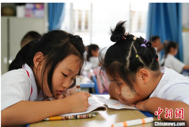 （友城故事）中缅边境“国门小学”：双语诗书写“胞波”情谊